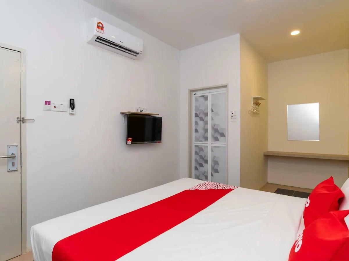 **  Oyo 44108 Good 2 Stay Hotel Malacca Malaysia